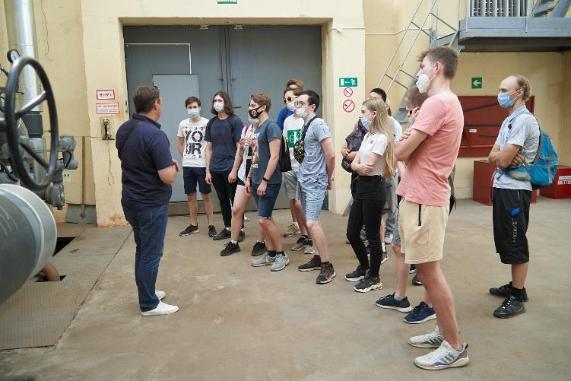Студенты Горного университета посетили модернизированный тепловой пункт ТЭКА